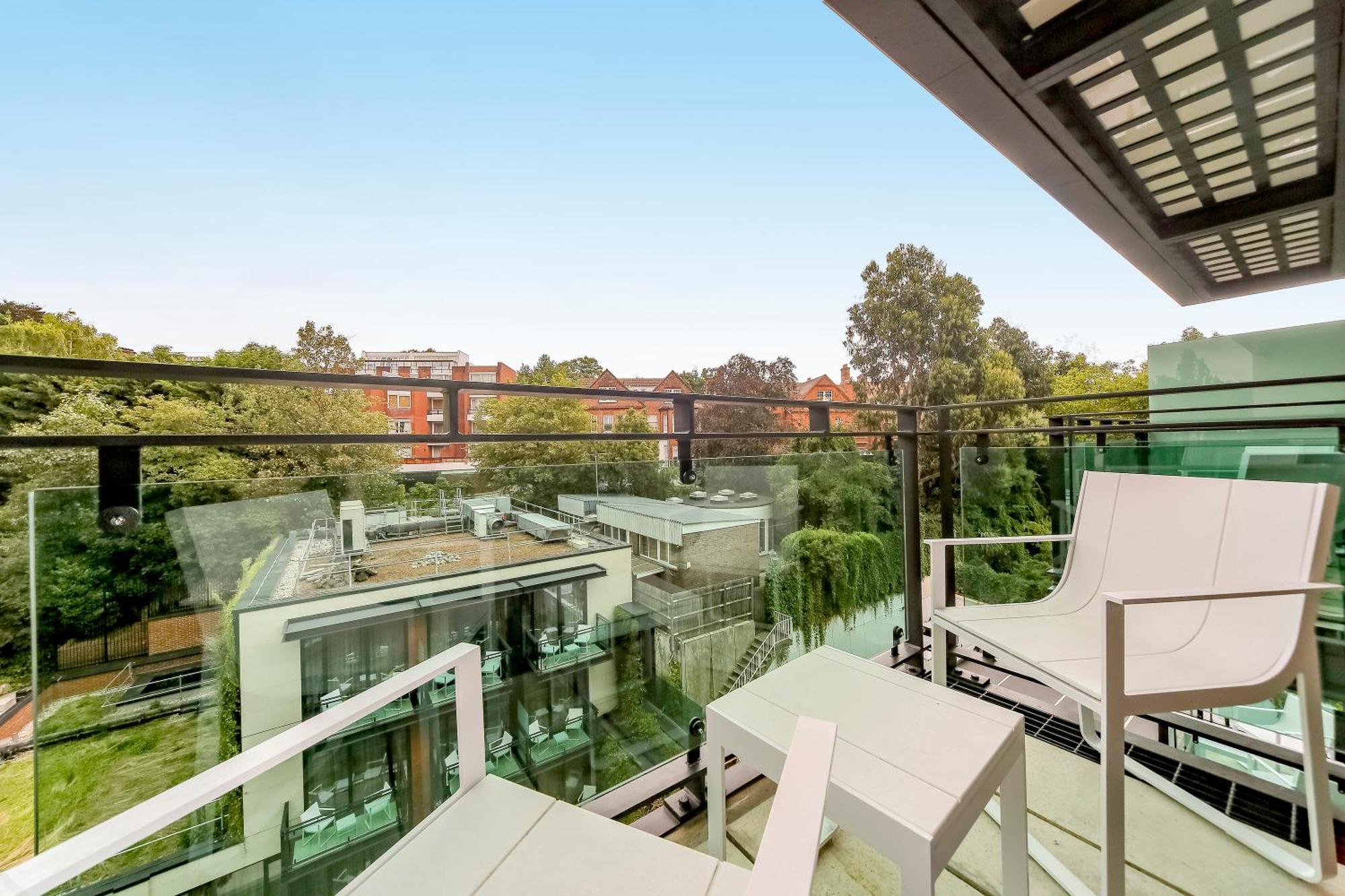 The Quarters Swiss Cottage Londra Exterior foto